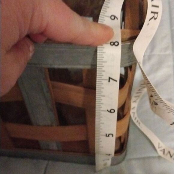 Farmhouse Style Decor  - Picture 4 of 5